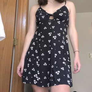 American Eagle daisy dress